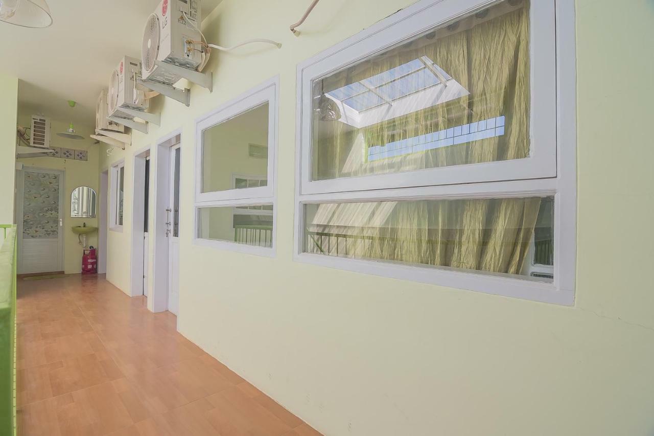 Reddoorz Syariah Near Museum Wisma Karya Subang Exterior photo